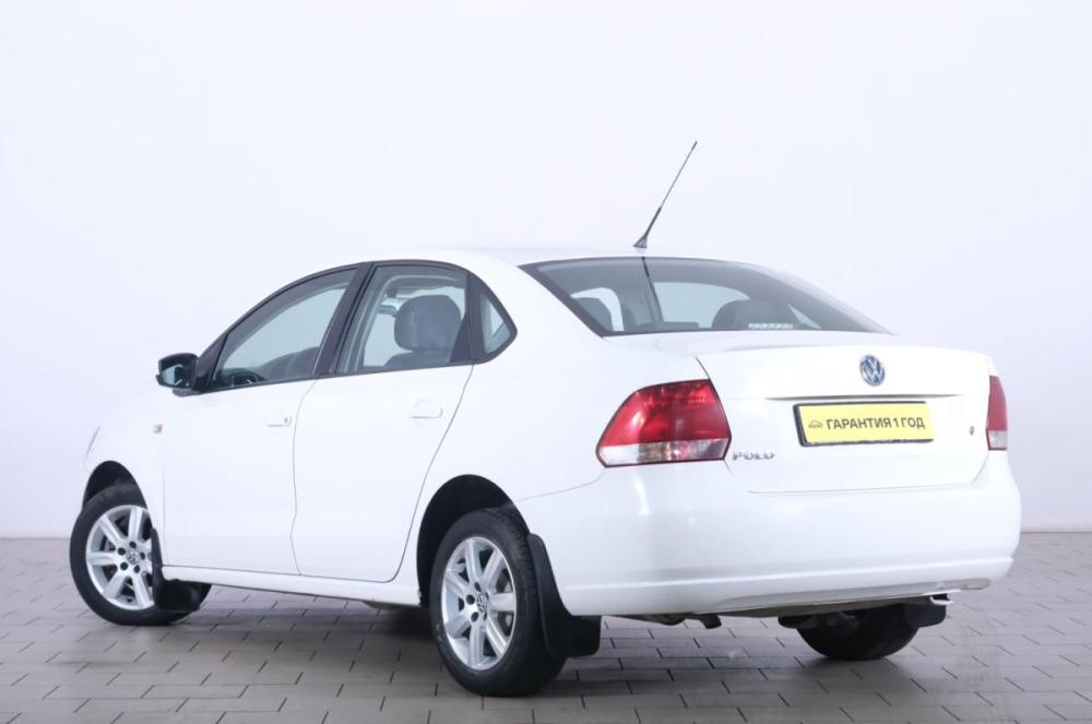 Volkswagen Polo V Омск  - изображение 5