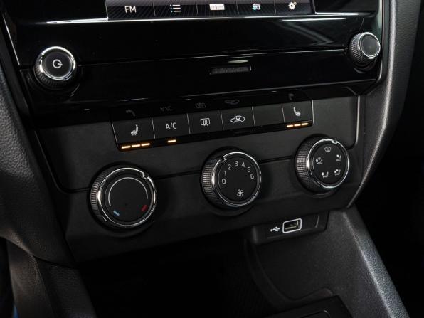 Skoda Octavia III (A7) Рестайлинг с пробегом 2019 года, цена 1 455 000 рублей, 106644 км, лифтбек, Автокод Объявления
