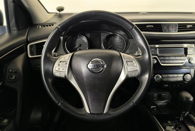 Nissan Qashqai II с пробегом 2016 года, цена 1 295 000 рублей, 77111 км, внедорожник, Автокод Объявления