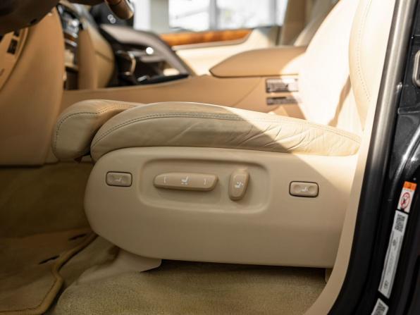 Lexus LX III Рестайлинг 2 с пробегом 2016 года, цена 6 750 000 рублей, 165362 км, внедорожник, Автокод Объявления