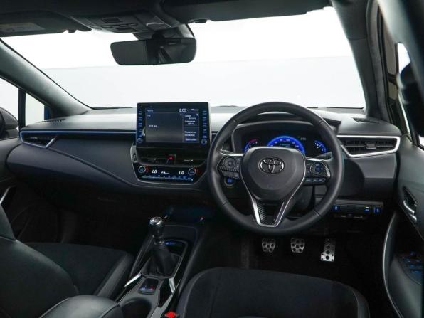 Toyota Corolla XII (E210) с пробегом 2022 года, цена 2 350 000 рублей, 20628 км, хэтчбек, Автокод Объявления