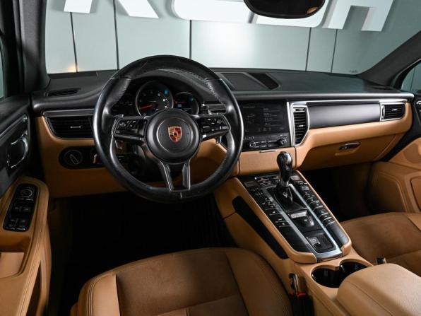 Porsche Macan I с пробегом 2017 года, цена 3 220 000 рублей, 96435 км, внедорожник, Автокод Объявления
