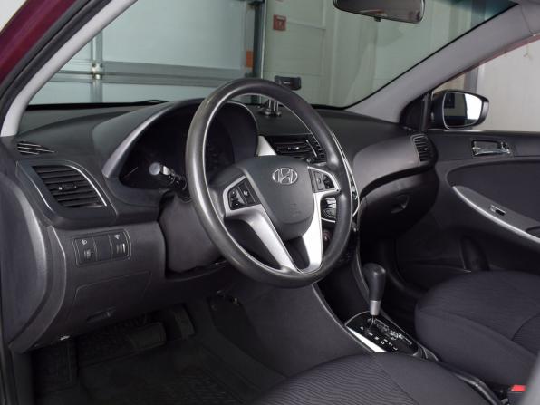Hyundai Solaris I с пробегом 2012 года, цена 899 995 рублей, 185154 км, седан, Автокод Объявления