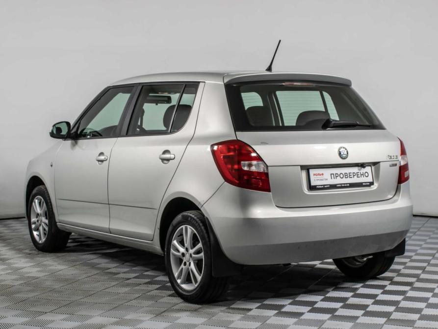 Skoda Fabia II Рестайлинг Москва  - изображение 7