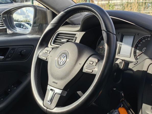 Volkswagen Jetta VI с пробегом 2012 года, цена 999 000 рублей, 140839 км, седан, Автокод Объявления