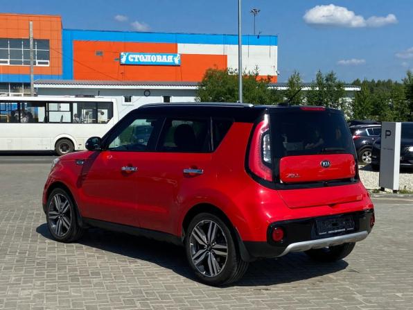Kia Soul II Рестайлинг с пробегом 2018 года, цена 1 750 000 рублей, 119878 км, хэтчбек, Автокод Объявления