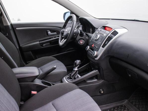 Kia Ceed I Рестайлинг с пробегом 2011 года, цена 850 000 рублей, 143774 км, хэтчбек, Автокод Объявления