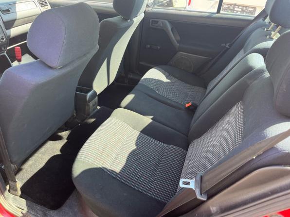 Volkswagen Vento с пробегом 1992 года, цена 119 000 рублей, 333000 км, седан, Автокод Объявления