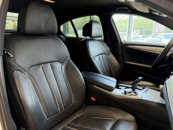 BMW 5 серии VII (G30/G31/G38) с пробегом 2018 года, цена 3 550 000 рублей, 180000 км, седан, Автокод Объявления
