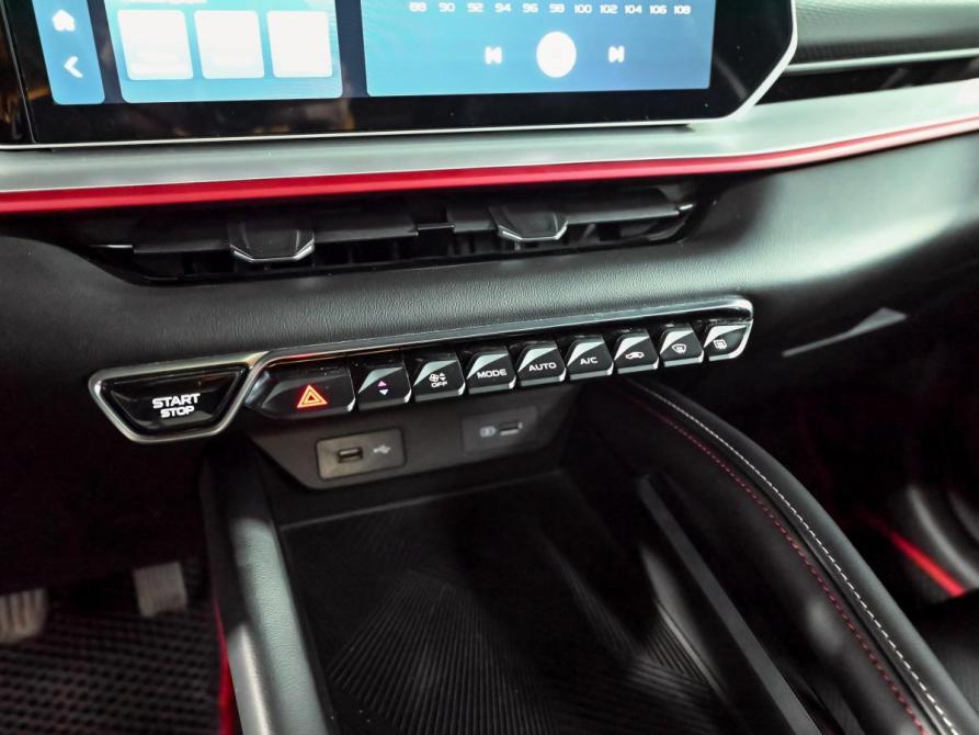 Geely Coolray I Рестайлинг Екатеринбург  - изображение 15