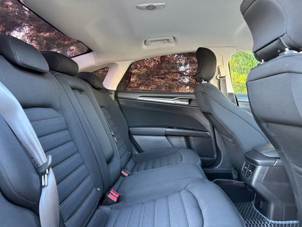 Ford Mondeo V с пробегом 2015 года, цена 1 240 000 рублей, 205402 км, седан, Автокод Объявления