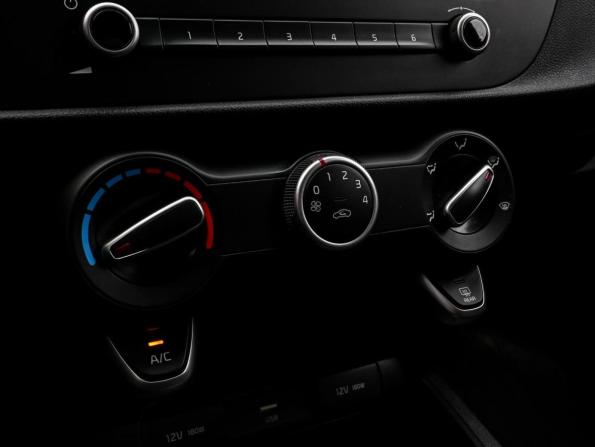 Kia Rio IV Рестайлинг с пробегом 2021 года, цена 1 659 800 рублей, 72090 км, седан, Автокод Объявления