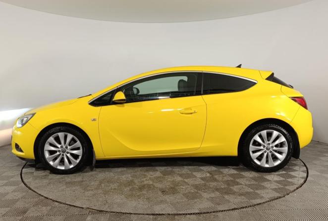 Opel Astra J Рестайлинг с пробегом 2013 года, цена 995 000 рублей, 135509 км, хэтчбек, Автокод Объявления