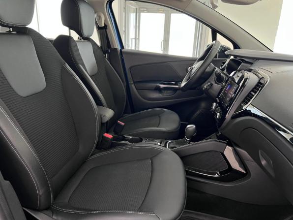 Renault Kaptur I Рестайлинг с пробегом 2021 года, цена 1 620 000 рублей, 84015 км, внедорожник, Автокод Объявления
