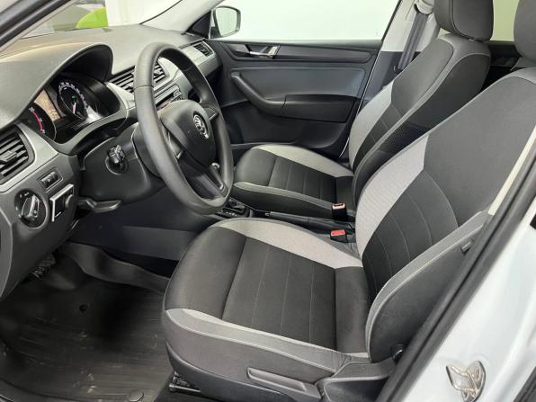 Skoda Rapid I Рестайлинг с пробегом 2019 года, цена 1 448 000 рублей, 64778 км, лифтбек, Автокод Объявления