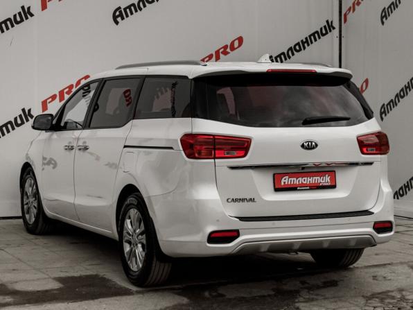 Kia Carnival III с пробегом 2018 года, цена 2 670 000 рублей, 124653 км, минивэн, Автокод Объявления