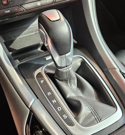 Ford Mondeo V с пробегом 2015 года, цена 1 459 000 рублей, 152500 км, седан, Автокод Объявления