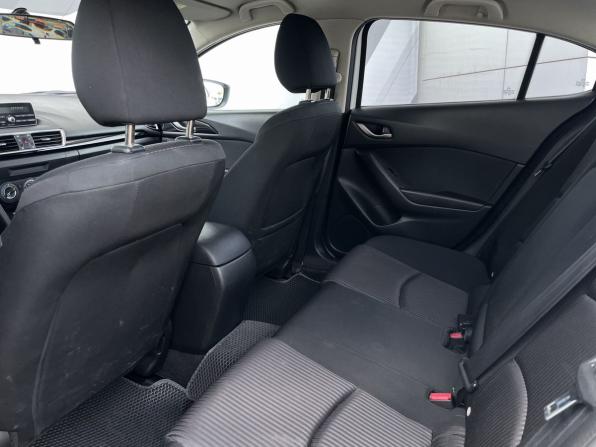 Mazda 3 III (BM) с пробегом 2013 года, цена 1 350 000 рублей, 151987 км, седан, Автокод Объявления