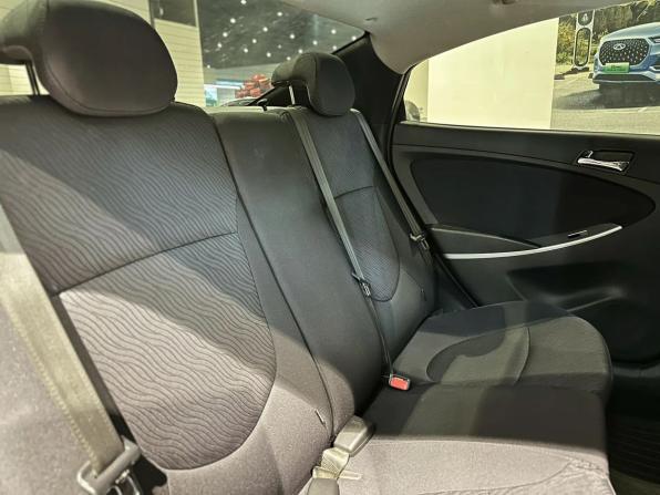 Hyundai Solaris I с пробегом 2012 года, цена 780 000 рублей, 209000 км, седан, Автокод Объявления
