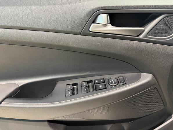 Hyundai Tucson III Рестайлинг с пробегом 2019 года, цена 2 425 000 рублей, 108000 км, внедорожник, Автокод Объявления