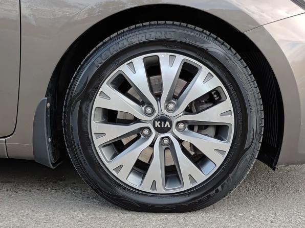 Kia Ceed II Рестайлинг с пробегом 2017 года, цена 1 469 000 рублей, 104000 км, хэтчбек, Автокод Объявления