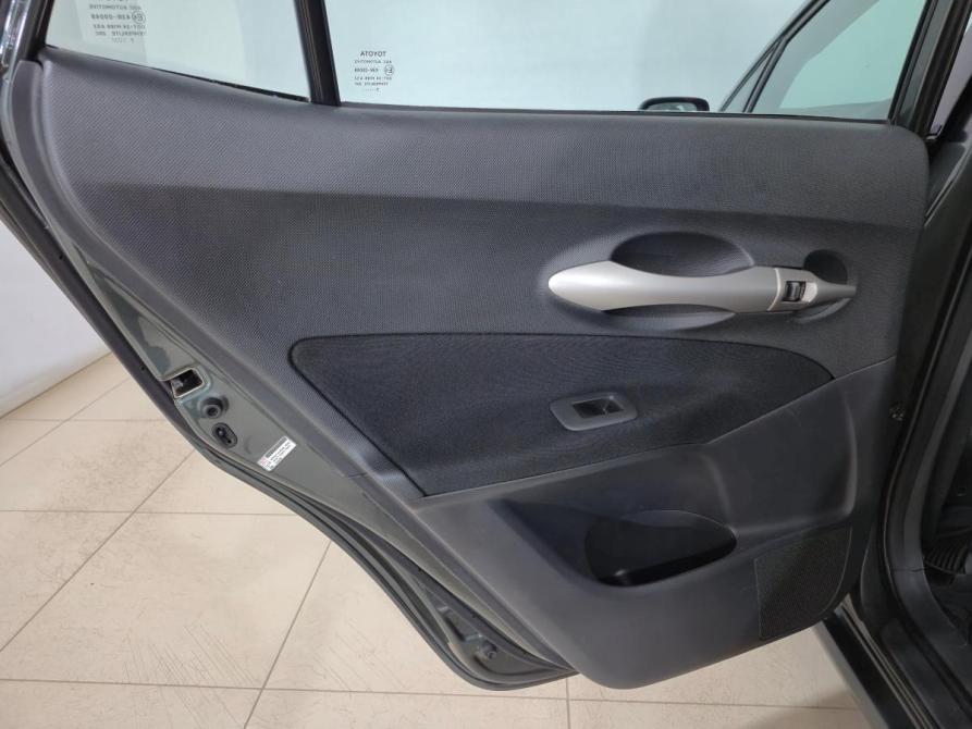 Toyota Auris I Альметьевск  - изображение 16