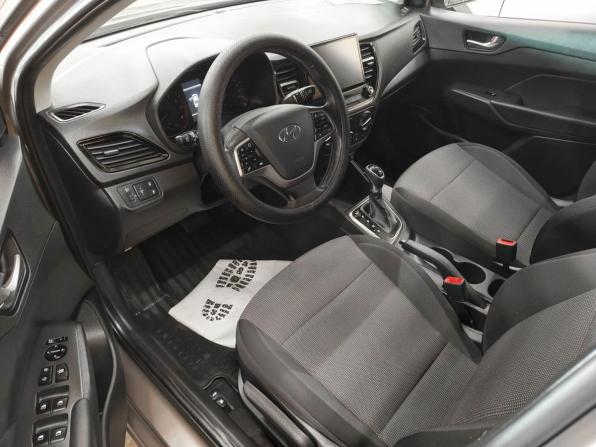 Hyundai Solaris II Рестайлинг с пробегом 2021 года, цена 1 450 000 рублей, 96222 км, седан, Автокод Объявления