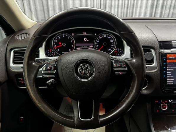 Volkswagen Touareg II с пробегом 2013 года, цена 2 000 000 рублей, 254517 км, внедорожник, Автокод Объявления