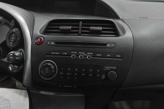 Honda Civic VIII Рестайлинг с пробегом 2008 года, цена 759 000 рублей, 218000 км, хэтчбек, Автокод Объявления