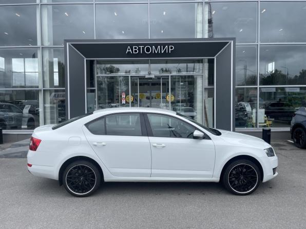 Skoda Octavia III (A7) с пробегом 2016 года, цена 1 620 000 рублей, 176511 км, лифтбек, Автокод Объявления