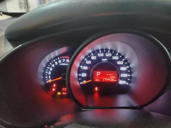 Kia Soul II Рестайлинг с пробегом 2017 года, цена 1 299 000 рублей, 174000 км, хэтчбек, Автокод Объявления