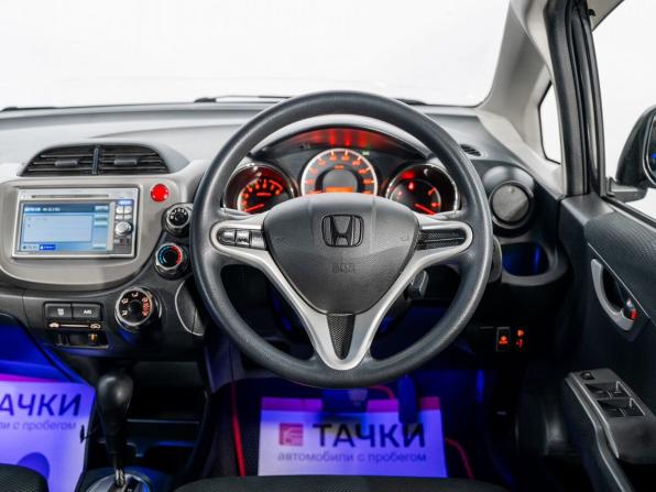 Honda Fit II с пробегом 2012 года, цена 785 000 рублей, 133073 км, хэтчбек, Автокод Объявления