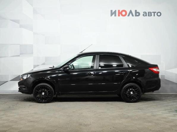 Lada (ВАЗ) Granta I Рестайлинг с пробегом 2022 года, цена 820 000 рублей, 62762 км, хэтчбек, Автокод Объявления