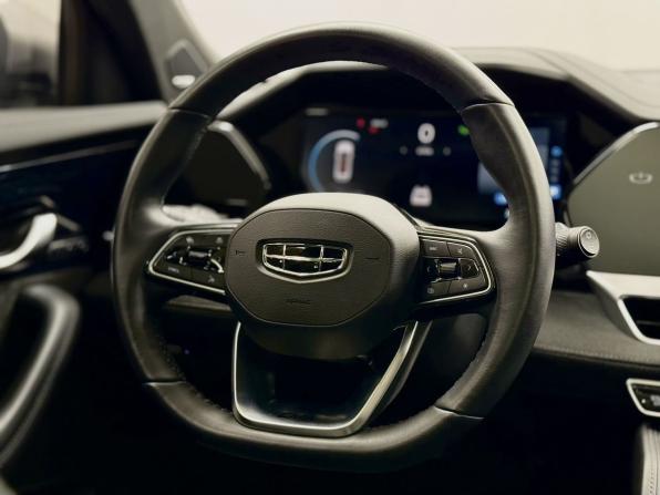 Geely Monjaro I с пробегом 2024 года, цена 3 150 000 рублей, 55494 км, внедорожник, Автокод Объявления