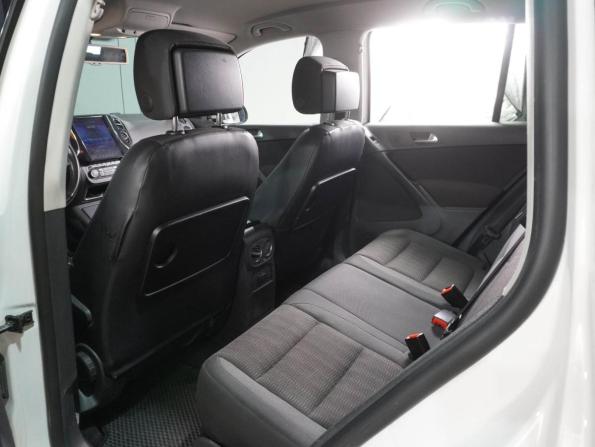 Volkswagen Tiguan I Рестайлинг с пробегом 2012 года, цена 1 099 000 рублей, 265084 км, внедорожник, Автокод Объявления
