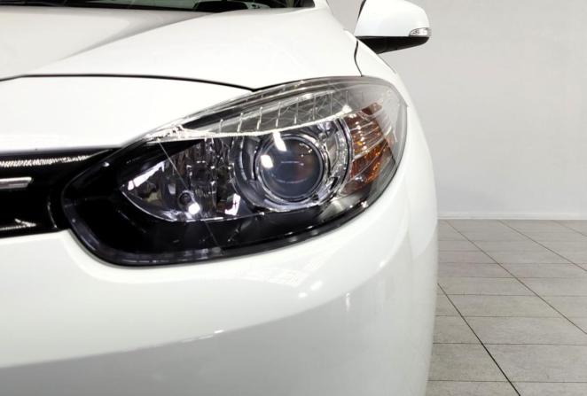 Renault Fluence I Рестайлинг с пробегом 2015 года, цена 970 000 рублей, 171752 км, седан, Автокод Объявления
