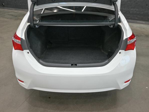 Toyota Corolla XI (E160 E170 E180) Рестайлинг 1 с пробегом 2016 года, цена 1 370 000 рублей, 116751 км, седан, Автокод Объявления