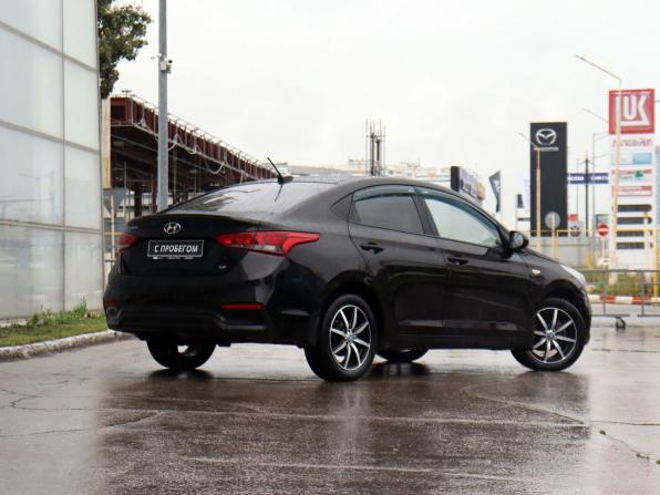 Hyundai Solaris II с пробегом 2017 года, цена 1 200 000 рублей, 155073 км, седан, Автокод Объявления