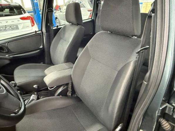 Chevrolet Niva I Рестайлинг с пробегом 2017 года, цена 761 000 рублей, 86383 км, внедорожник, Автокод Объявления