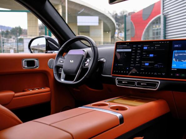 Li Auto (Lixiang) L7 I с пробегом 2023 года, цена 5 800 000 рублей, 26282 км, внедорожник, Автокод Объявления