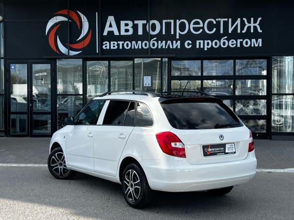 Skoda Fabia II Рестайлинг с пробегом 2011 года, цена 768 000 рублей, 210221 км, универсал, Автокод Объявления