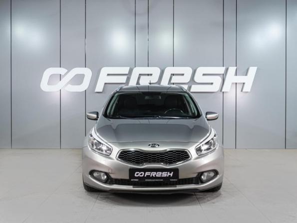 Kia Ceed II с пробегом 2014 года, цена 1 349 000 рублей, 89462 км, универсал, Автокод Объявления