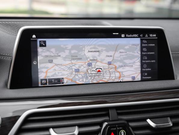 BMW 7 серии VI (G11/G12) Рестайлинг с пробегом 2019 года, цена 5 290 000 рублей, 93275 км, седан, Автокод Объявления