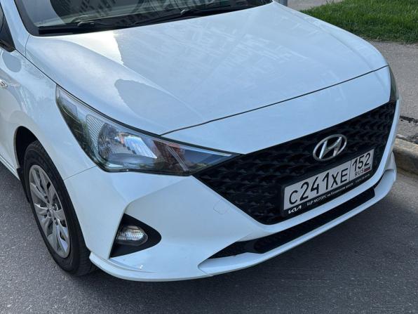 Hyundai Solaris II с пробегом 2020 года, цена 1 579 000 рублей, 72695 км, седан, Автокод Объявления