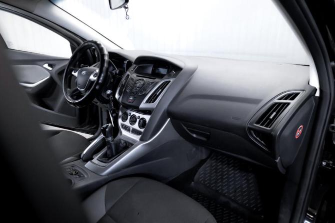 Ford Focus III с пробегом 2013 года, цена 679 000 рублей, 274759 км, хэтчбек, Автокод Объявления