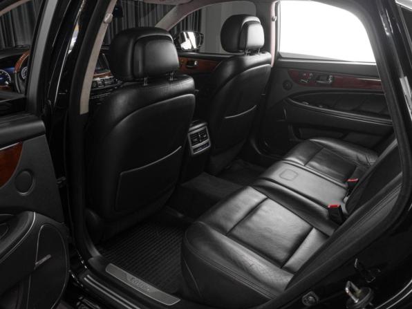 Hyundai Equus II Рестайлинг с пробегом 2013 года, цена 1 769 000 рублей, 205612 км, седан, Автокод Объявления