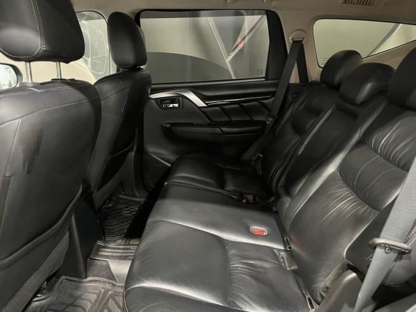 Mitsubishi Pajero Sport III с пробегом 2017 года, цена 2 480 000 рублей, 185145 км, внедорожник, Автокод Объявления
