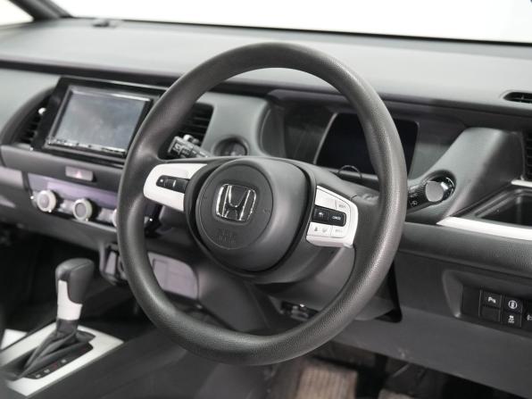 Honda Fit IV с пробегом 2020 года, цена 1 300 000 рублей, 74679 км, хэтчбек, Автокод Объявления