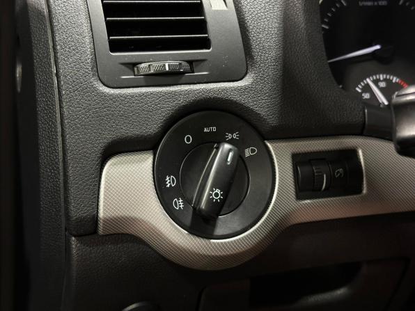 Skoda Octavia II (A5) Рестайлинг с пробегом 2012 года, цена 800 000 рублей, 263911 км, лифтбек, Автокод Объявления