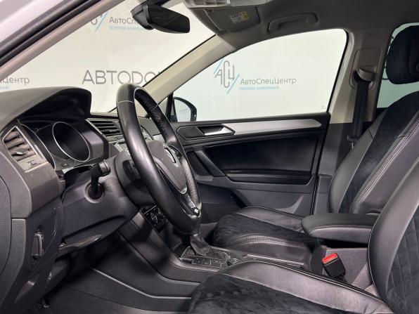 Volkswagen Tiguan II с пробегом 2018 года, цена 2 330 000 рублей, 155000 км, внедорожник, Автокод Объявления